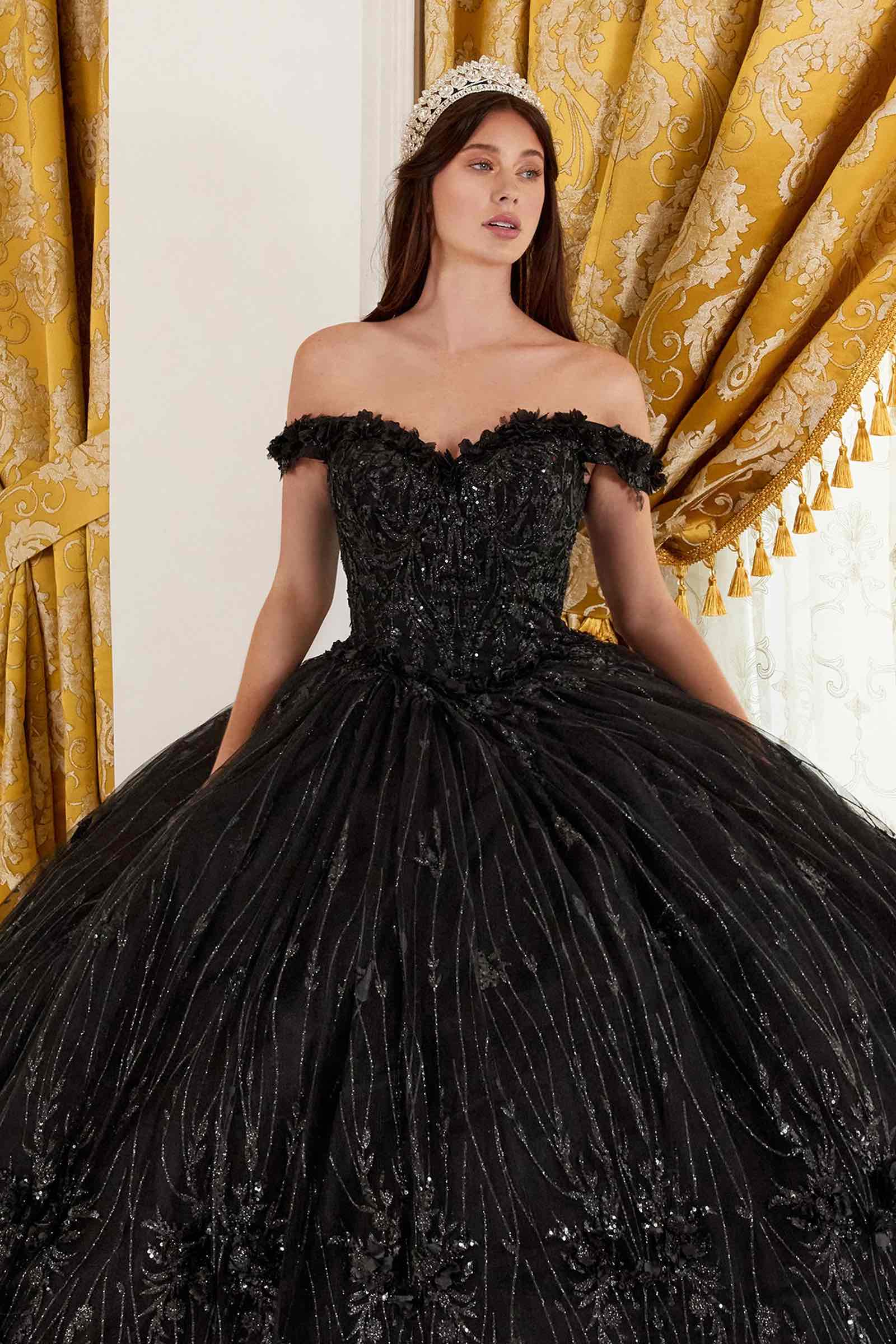 Home | Bella Moda Quinceaera